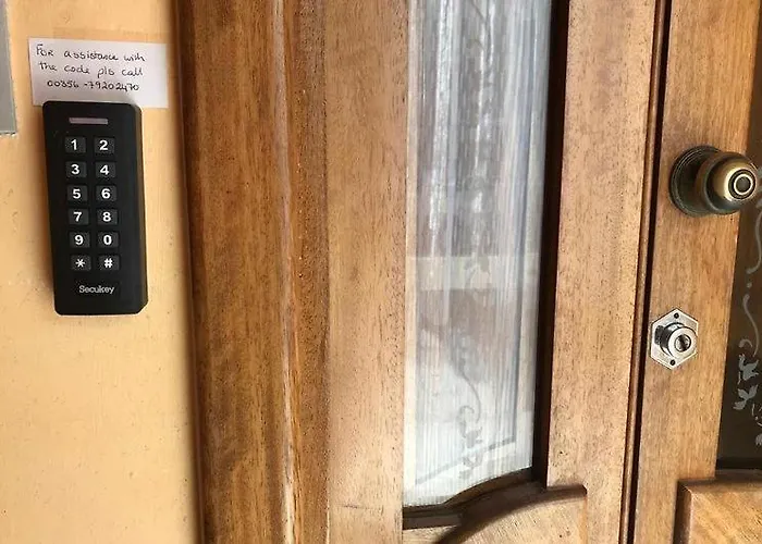 Casa Montegri Gazde/Camere de închiriat *